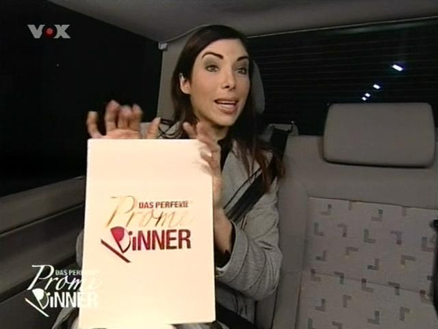 ap_dasperfektepromidinner_070401_084.jpg