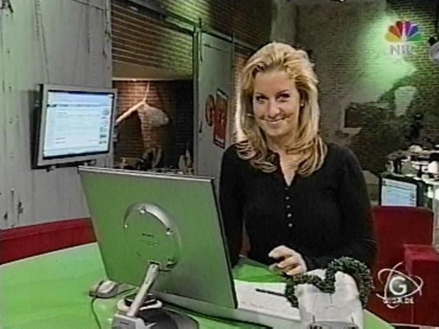 ce_giga041001_10.jpg