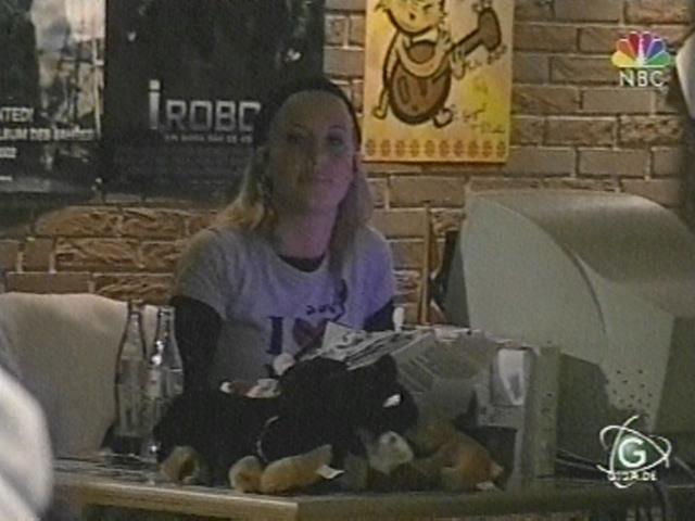 ce_giga041125_08.jpg