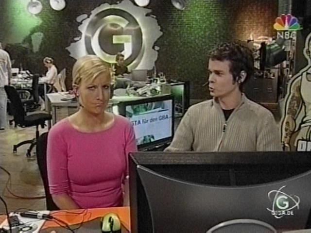ce_giga041126_05.jpg