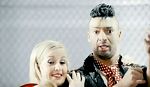 ce_welovetoentertainyou_100902_011.jpg