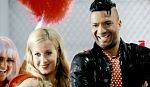 ce_welovetoentertainyou_100902_017.jpg