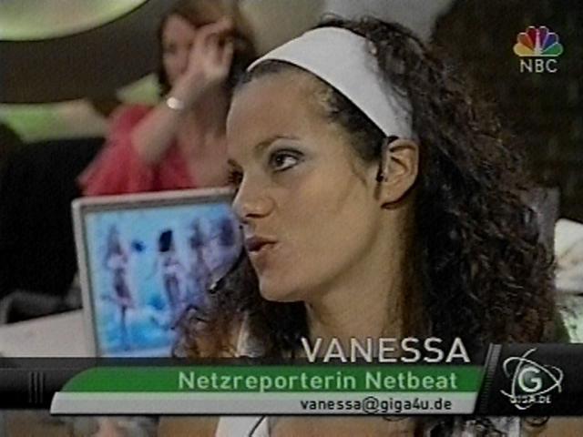 vd_giga040803_08.jpg